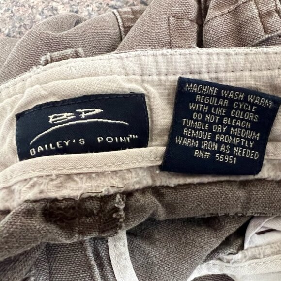 Men's Brown Cargo shorts - Picture 8 of 11